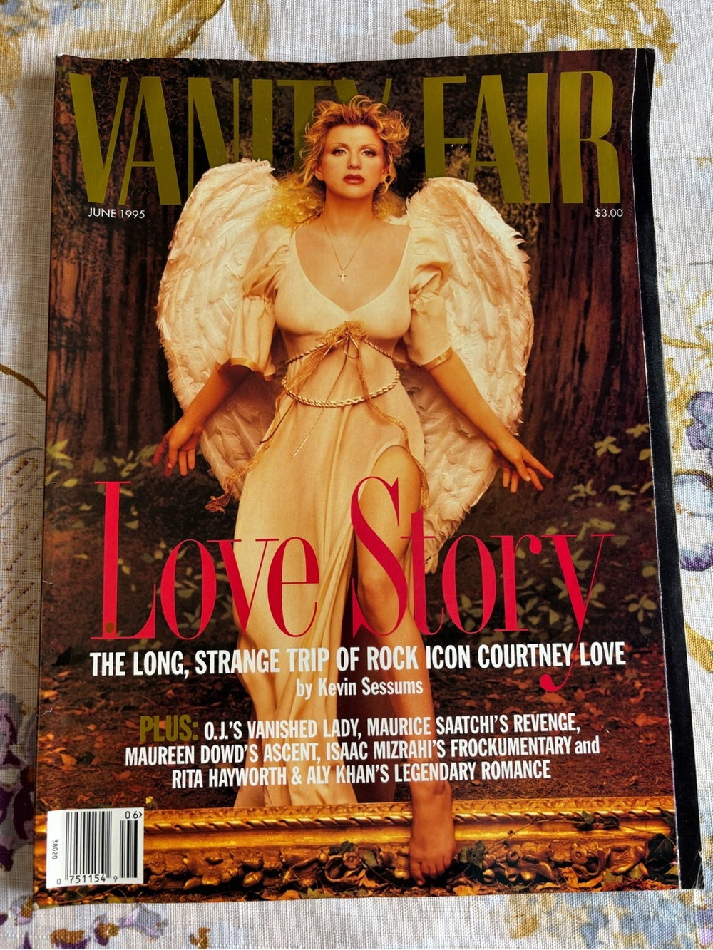 Vintage Vanity Fair Magazine June 1995 Courtney Love